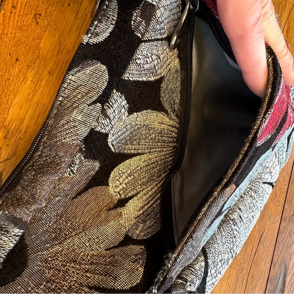 SOLD - AmeriBag Healthy Back Bag Crossbody Sling in Floral Woven Tapestry - Picture 8 of 17